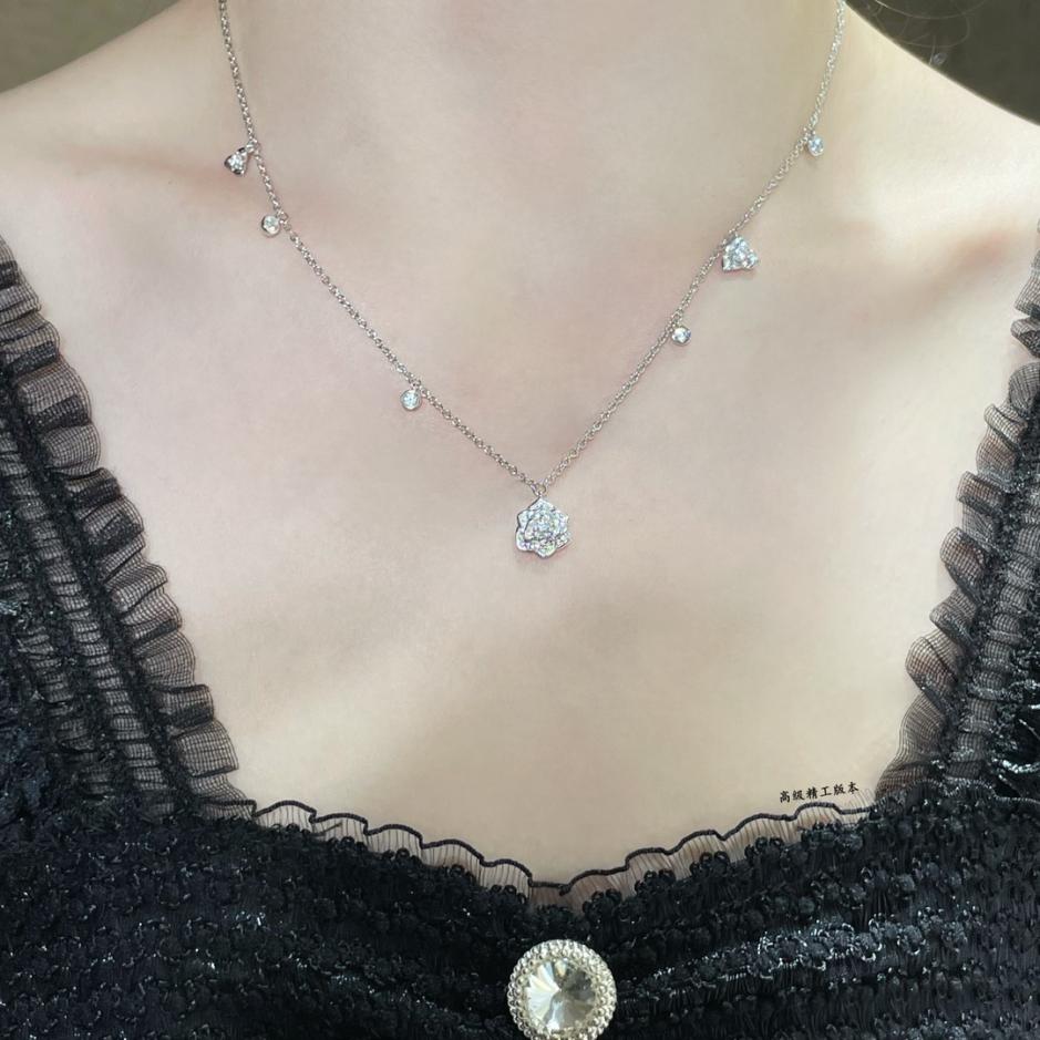 replica,repliche,fake,1:1,earrings,bracelet,ring,jewelry Collana con fiori di diamanti Piaget replica,repliche,fake,1:1,earrings,bracelet,ring,jewelry Collana con fiori di diamanti Piaget