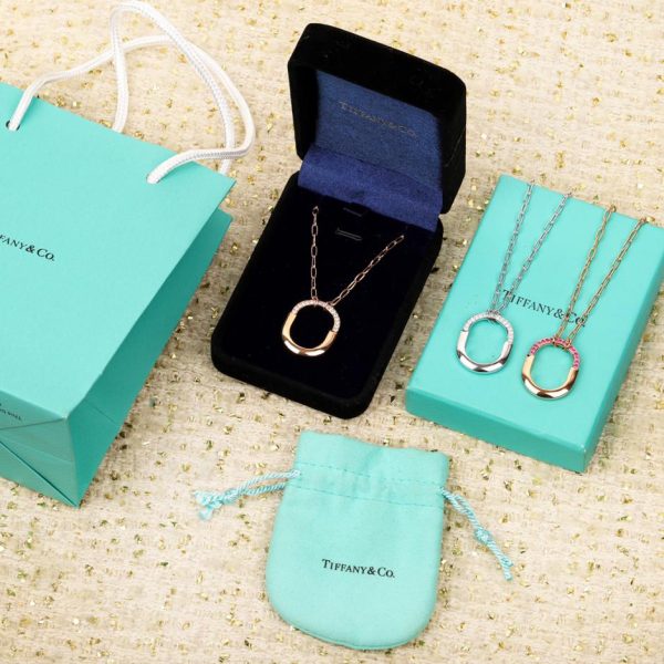 replica,repliche,fake,1:1,earrings,bracelet,ring,jewelry Collana media TiffanyLock