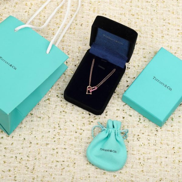 replica,repliche,fake,1:1,earrings,bracelet,ring,jewelry Collana Tiffany con diamanti rosa a doppia maglia
