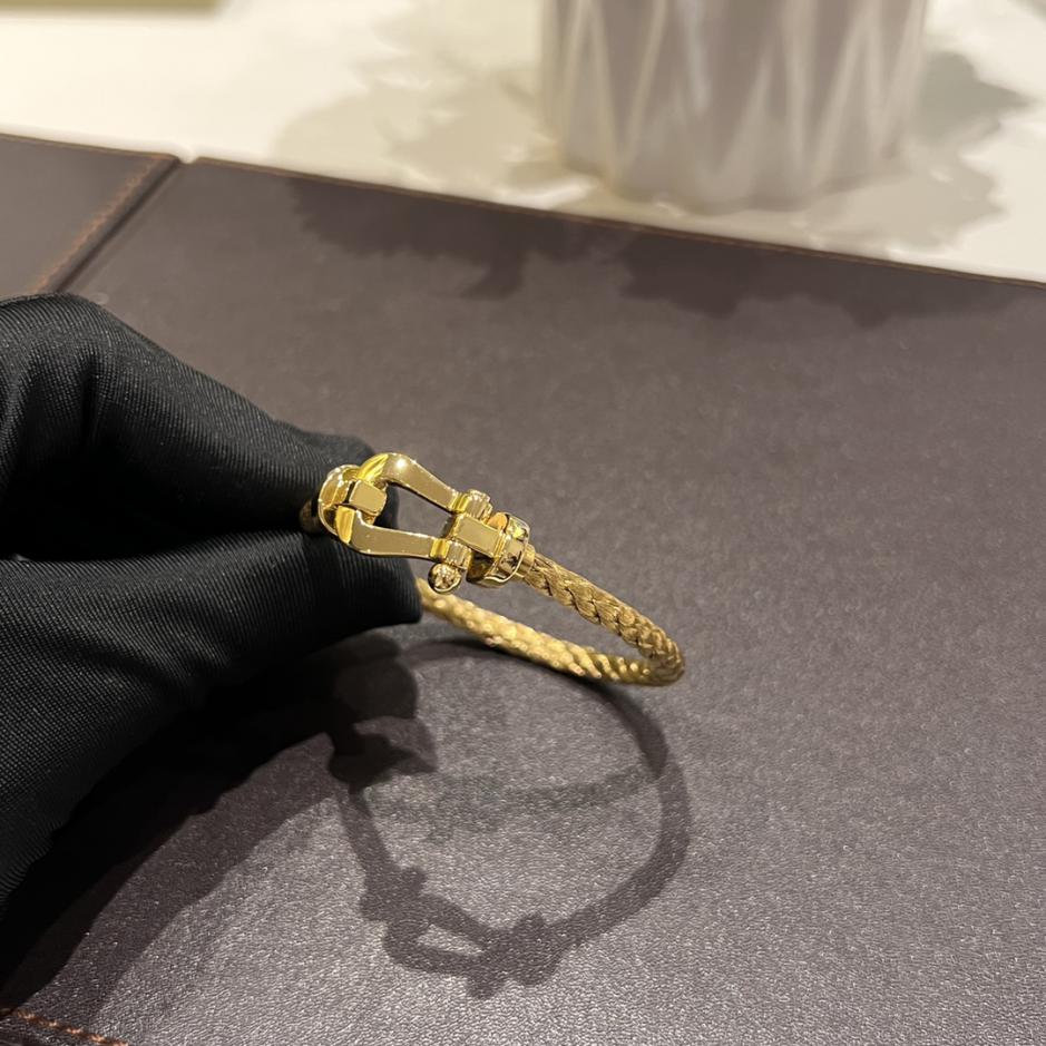 replica,repliche,fake,1:1,earrings,bracelet,ring,jewelry Bracciale in oro ricco di Fred