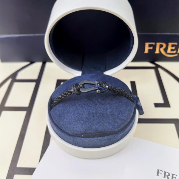 replica,repliche,fake,1:1,earrings,bracelet,ring,jewelry Bracciale Fred Darth Vader