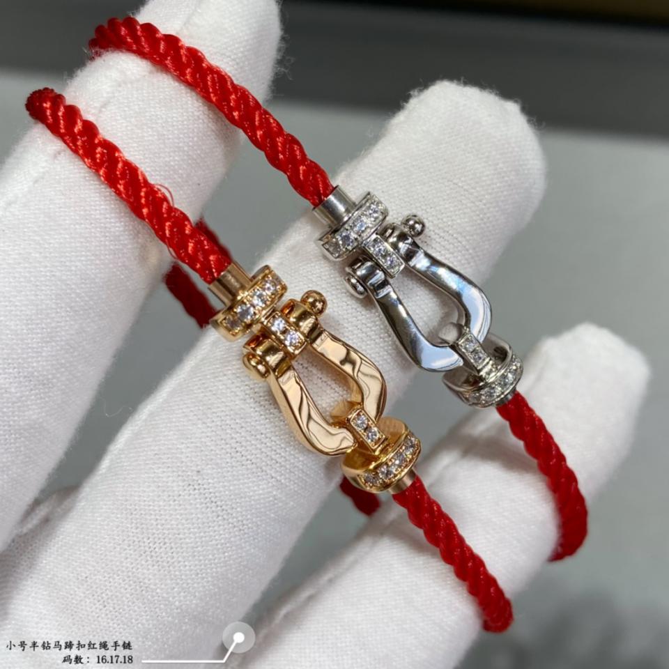 replica,repliche,fake,1:1,earrings,bracelet,ring,jewelry Bracciale Fred in corda rossa con fibbia a ferro di cavallo e mezzo diamante piccolo