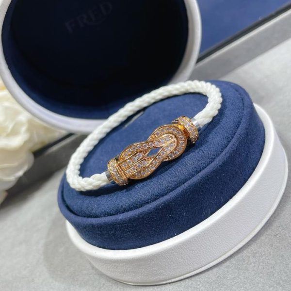 replica,repliche,fake,1:1,earrings,bracelet,ring,jewelry Fred braccialetto in corda bianca con fibbia a figura grande a forma di diamante