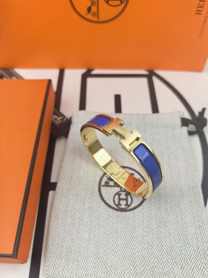 replica,repliche,fake,1:1,earrings,bracelet,ring,jewelry Bracciale Hermes classico smaltato H/modello aggiornato replica,repliche,fake,1:1,earrings,bracelet,ring,jewelry Bracciale Hermes classico smaltato H/modello aggiornato