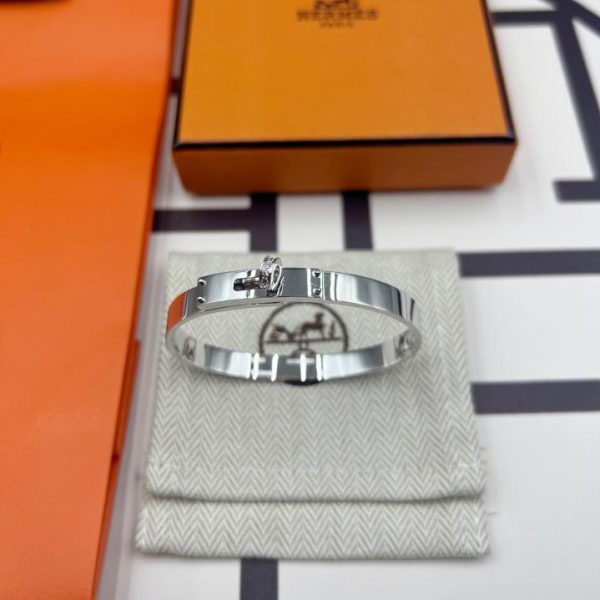 replica,repliche,fake,1:1,earrings,bracelet,ring,jewelry Bracciale Hermes Kelly con diamanti versione aggiornata
