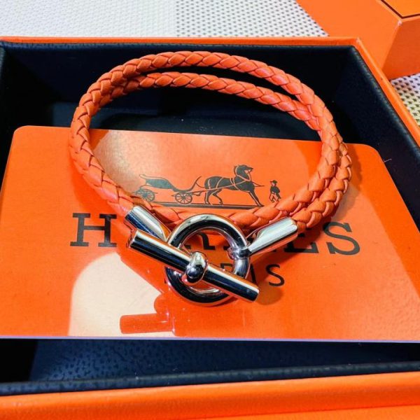 replica,repliche,fake,1:1,earrings,bracelet,ring,jewelry Nuovo braccialetto in pelle a doppio strato con fibbia a naso di maiale di Hermes