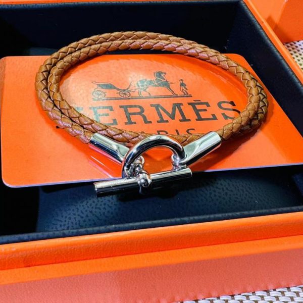 replica,repliche,fake,1:1,earrings,bracelet,ring,jewelry Nuovo braccialetto in pelle a doppio strato con fibbia a naso di maiale di Hermes