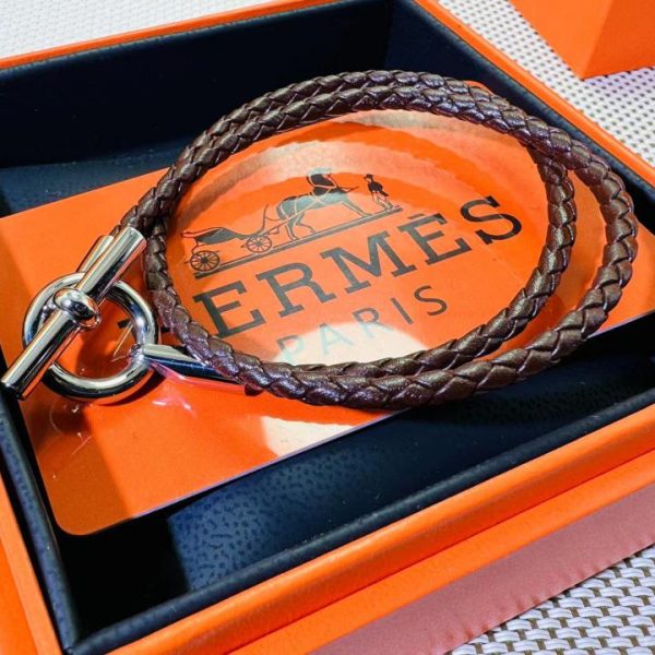 replica,repliche,fake,1:1,earrings,bracelet,ring,jewelry Nuovo braccialetto in pelle a doppio strato con fibbia a naso di maiale di Hermes