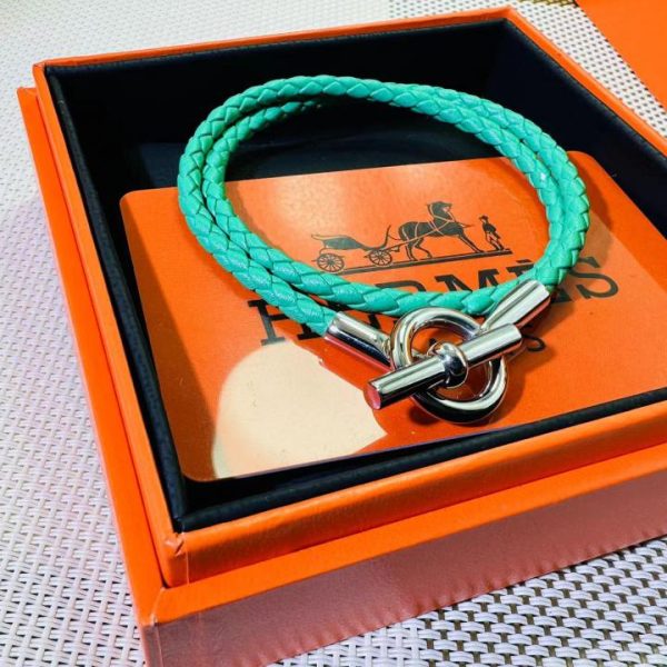 replica,repliche,fake,1:1,earrings,bracelet,ring,jewelry Nuovo braccialetto in pelle a doppio strato con fibbia a naso di maiale di Hermes
