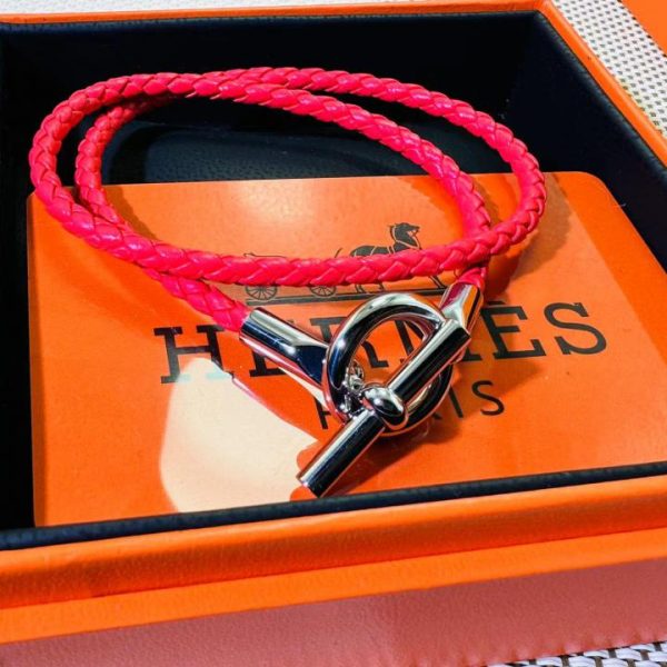 replica,repliche,fake,1:1,earrings,bracelet,ring,jewelry Nuovo braccialetto in pelle a doppio strato con fibbia a naso di maiale di Hermes