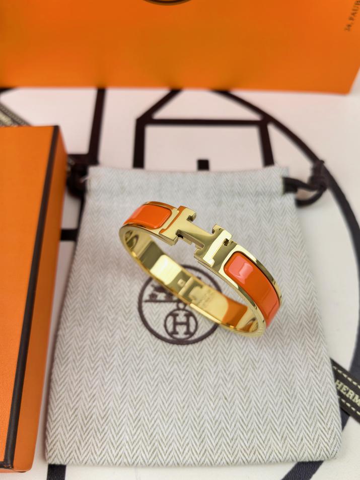replica,repliche,fake,1:1,earrings,bracelet,ring,jewelry Bracciale Hermes classico smaltato H/modello aggiornato replica,repliche,fake,1:1,earrings,bracelet,ring,jewelry Bracciale Hermes classico smaltato H/modello aggiornato