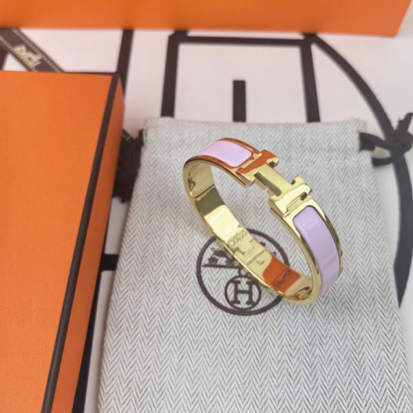 replica,repliche,fake,1:1,earrings,bracelet,ring,jewelry Versione aggiornata del classico braccialetto smaltato H di Hermes