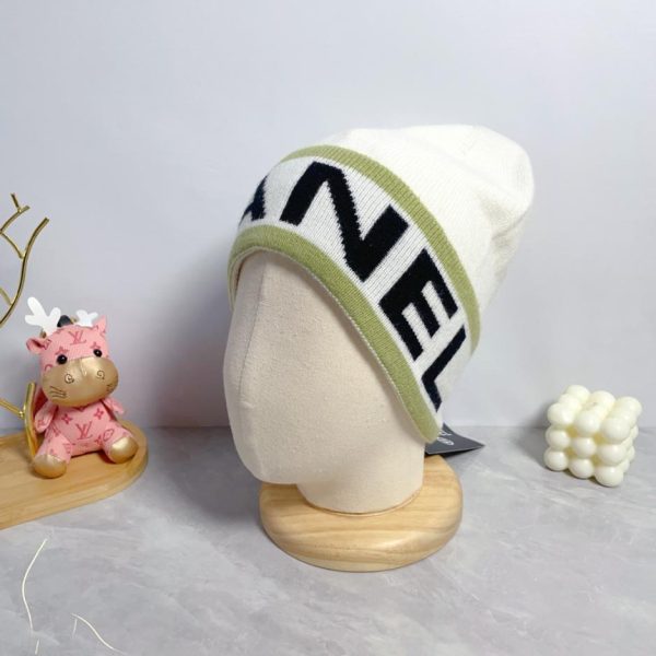 replica,repliche,fake,1:1,earrings,bracelet,ring,jewelry L’ultimo cappello lavorato a maglia di lana di Chanel, unisex