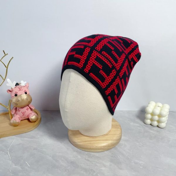 replica,repliche,fake,1:1,earrings,bracelet,ring,jewelry L’ultimo cappello in maglia di lana di Fendi, unisex