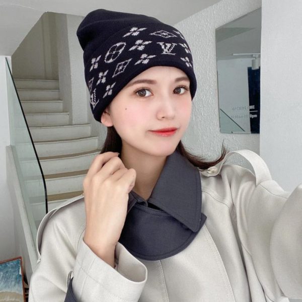 replica,repliche,fake,1:1,earrings,bracelet,ring,jewelry Nuovo prodotto Louis Vuitton cappello singolo doppio strato originale