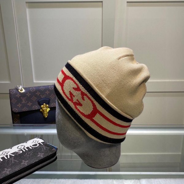 replica,repliche,fake,1:1,earrings,bracelet,ring,jewelry Cappello GUCCI nuovo
