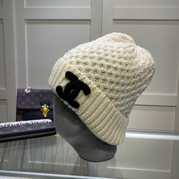replica,repliche,fake,1:1,earrings,bracelet,ring,jewelry Cappello Chanel in lana autunnale e invernale