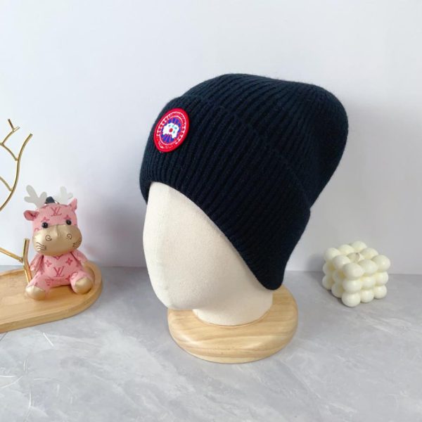 replica,repliche,fake,1:1,earrings,bracelet,ring,jewelry L’ultimo cappello lavorato a maglia in lana di CANADA GOOSE