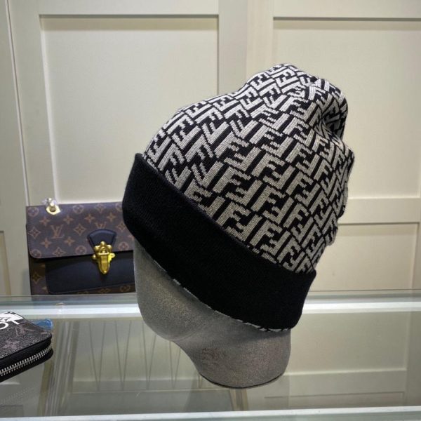 replica,repliche,fake,1:1,earrings,bracelet,ring,jewelry Fendi in lana vergine e cashmere