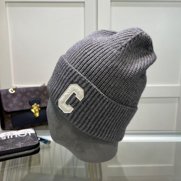 replica,repliche,fake,1:1,earrings,bracelet,ring,jewelry Cappello lavorato a maglia CELINE per uomo e donna