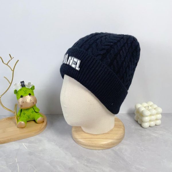 replica,repliche,fake,1:1,earrings,bracelet,ring,jewelry Chanel nuovo cappello freddo autunno e inverno