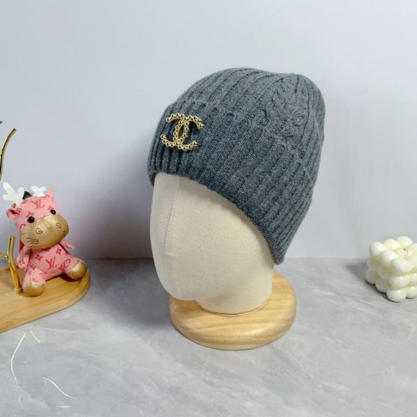 replica,repliche,fake,1:1,earrings,bracelet,ring,jewelry Cappello Chanel in lana autunnale e invernale