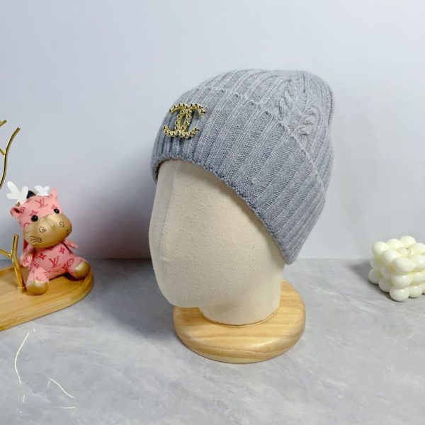 replica,repliche,fake,1:1,earrings,bracelet,ring,jewelry Cappello Chanel in lana autunnale e invernale