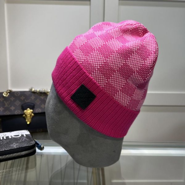 replica,repliche,fake,1:1,earrings,bracelet,ring,jewelry Cappello lavorato a maglia Louis Vuitton in materiale cashmere per uomo e donna