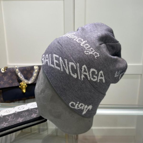 replica,repliche,fake,1:1,earrings,bracelet,ring,jewelry Cappello lavorato a maglia unisex di Balenciaga
