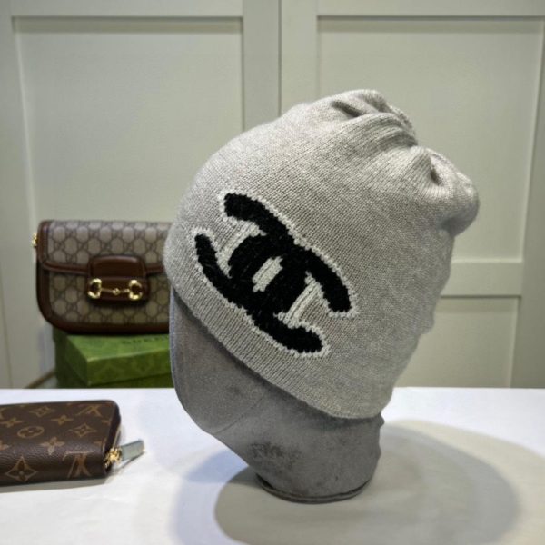 replica,repliche,fake,1:1,earrings,bracelet,ring,jewelry Cappello Chanel in lana autunno e inverno reversibile