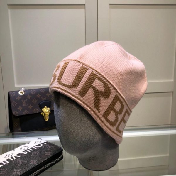 Cappello lavorato a maglia Burberry in materiale cashmere, stesso stile per uomo e donna