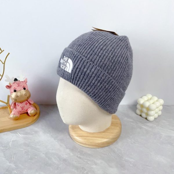 replica,repliche,fake,1:1,earrings,bracelet,ring,jewelry North Face nuovo berretto lavorato a maglia autunnale e invernale