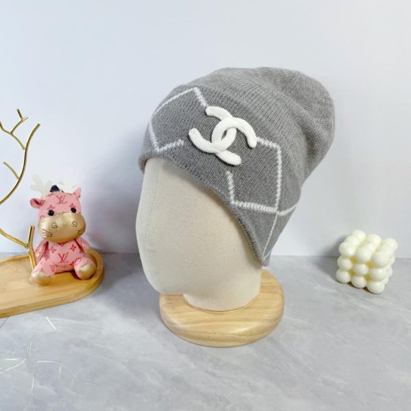 replica,repliche,fake,1:1,earrings,bracelet,ring,jewelry Cappello Chanel in lana autunnale e invernale