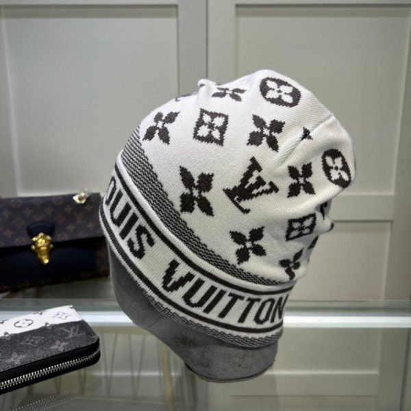 replica,repliche,fake,1:1,earrings,bracelet,ring,jewelry Cappello lavorato a maglia Louis Vuitton in materiale cashmere per uomo e donna