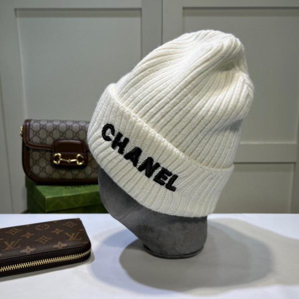replica,repliche,fake,1:1,earrings,bracelet,ring,jewelry Cappello Chanel in lana autunnale e invernale