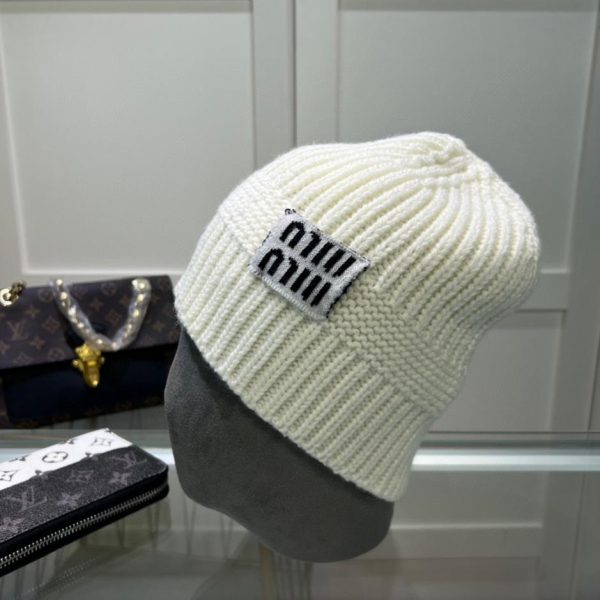 replica,repliche,fake,1:1,earrings,bracelet,ring,jewelry Modello classico di MiuMiu