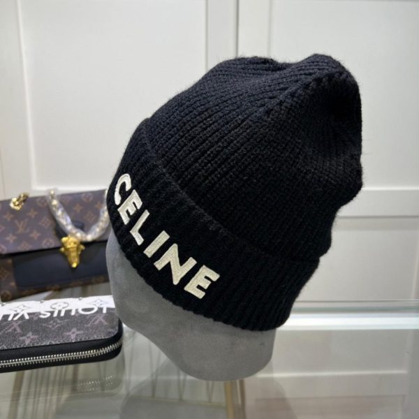 replica,repliche,fake,1:1,earrings,bracelet,ring,jewelry Cappello lavorato a maglia CELINE per uomo e donna
