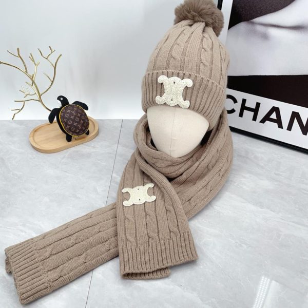 replica,repliche,fake,1:1,earrings,bracelet,ring,jewelry Cappello da completo nuovo classico di Celine