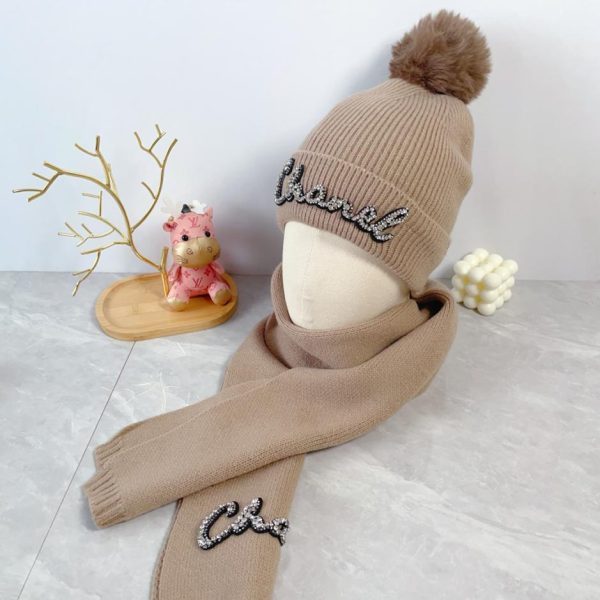 replica,repliche,fake,1:1,earrings,bracelet,ring,jewelry Cappello due pezzi Chanel in lana