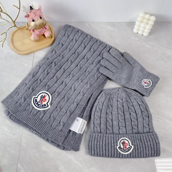 replica,repliche,fake,1:1,earrings,bracelet,ring,jewelry Set tre pezzi sciarpa, cappello e guanti Moncler