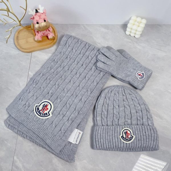 replica,repliche,fake,1:1,earrings,bracelet,ring,jewelry Set tre pezzi sciarpa, cappello e guanti Moncler