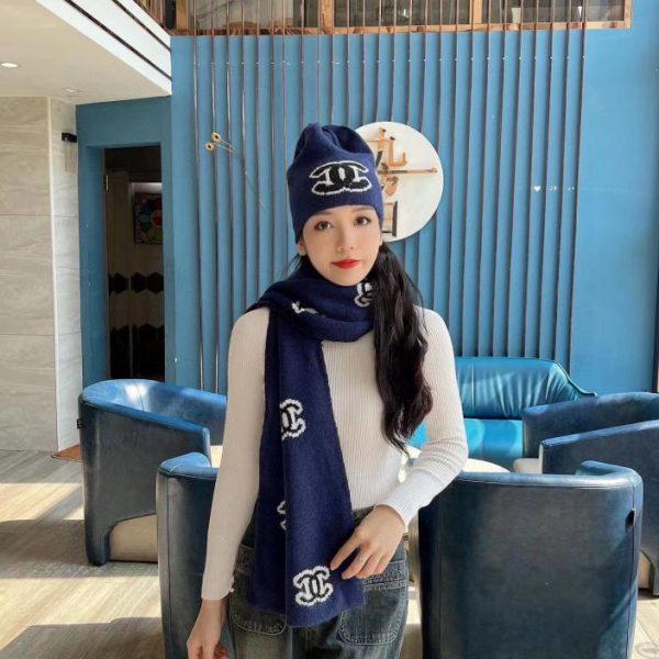 replica,repliche,fake,1:1,earrings,bracelet,ring,jewelry Nuovo set cappello e sciarpa Chanel