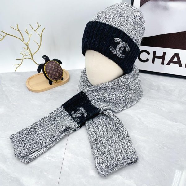 replica,repliche,fake,1:1,earrings,bracelet,ring,jewelry Nuovo set cappello e sciarpa Chanel