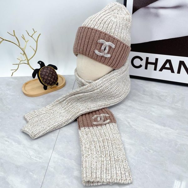 replica,repliche,fake,1:1,earrings,bracelet,ring,jewelry Nuovo set cappello e sciarpa Chanel