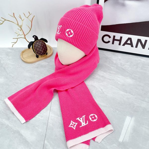 replica,repliche,fake,1:1,earrings,bracelet,ring,jewelry Cappelli e sciarpe della serie di abiti in lana e cashmere Louis Vuitton per uomo e donna