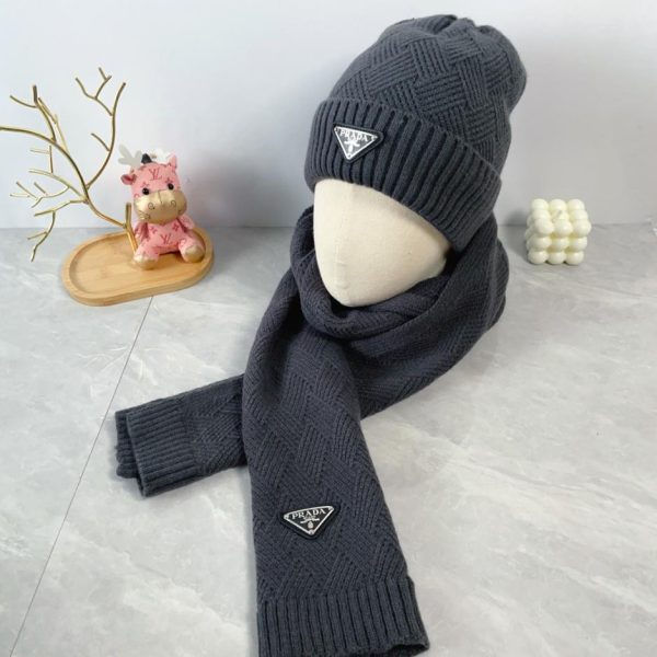 replica,repliche,fake,1:1,earrings,bracelet,ring,jewelry Cappello due pezzi Prada in lana