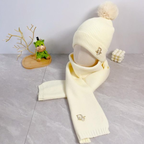 replica,repliche,fake,1:1,earrings,bracelet,ring,jewelry Cappello due pezzi Dior in lana