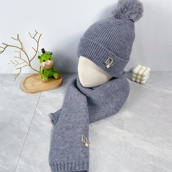 replica,repliche,fake,1:1,earrings,bracelet,ring,jewelry Cappello due pezzi Dior in lana