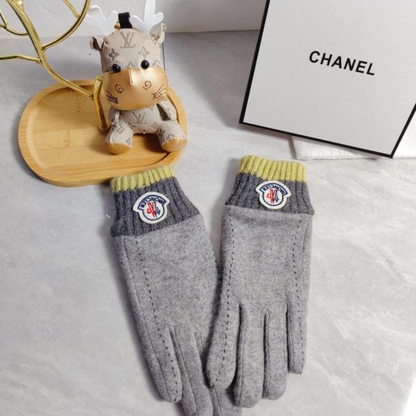 replica,repliche,fake,1:1,earrings,bracelet,ring,jewelry MONCLER nuovi guanti in lana vergine da banco