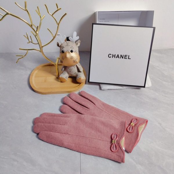 replica,repliche,fake,1:1,earrings,bracelet,ring,jewelry Guanti Chanel in lana nuova